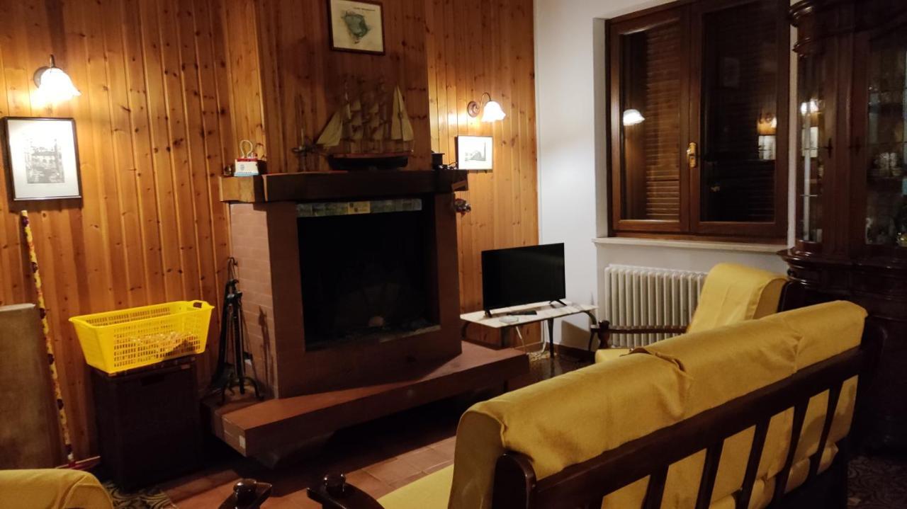 Villetta Dei Tramonti San Feliciano Ngoại thất bức ảnh